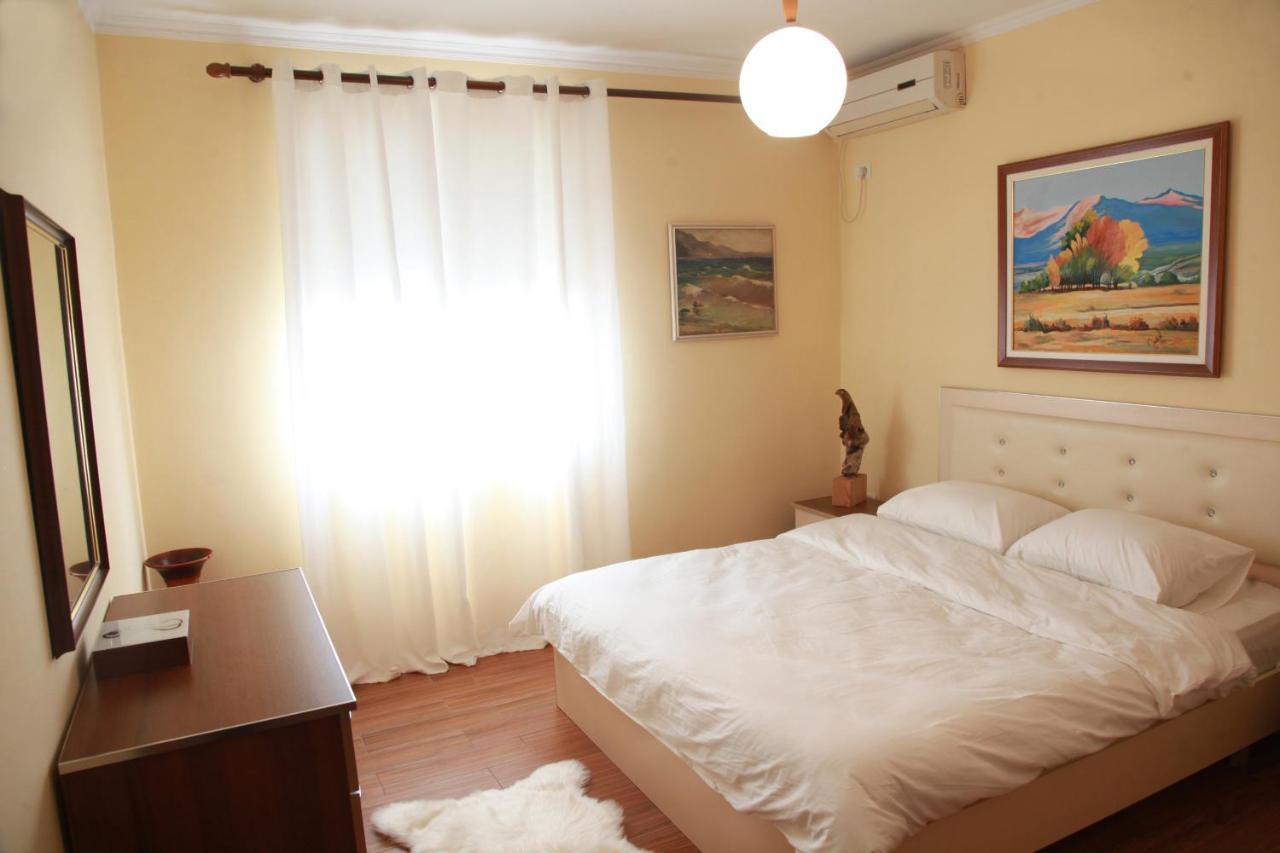 Cozy Central Apartment تيرانا المظهر الخارجي الصورة
